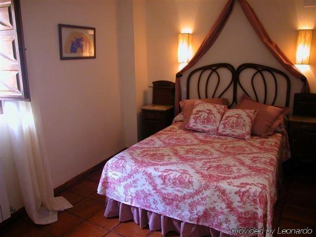 Hotel Restaurante Dona Anita Requena Værelse billede