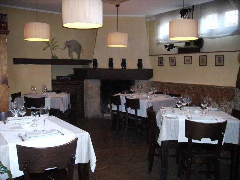 Hotel Restaurante Dona Anita Requena Eksteriør billede